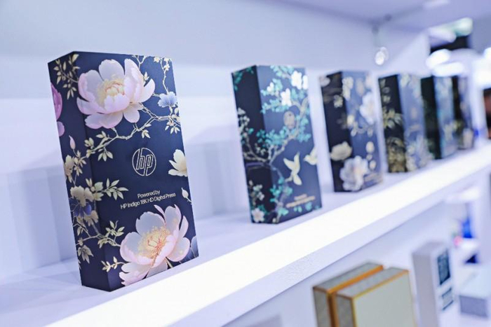 图：HP Indigo 18K HD数字印刷机印制的包装装潢