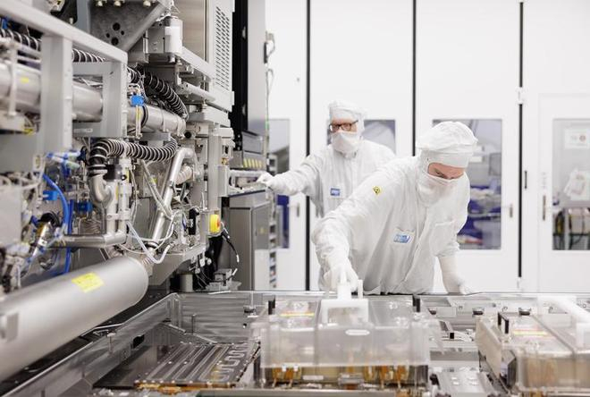  图片来源：ASML