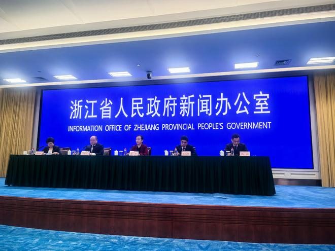  发布会现场，界面新闻杨冰柯拍摄