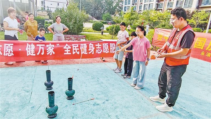     图为活动现场。    本报记者 王静 本报通讯员 李泓智 姚雨桐 摄