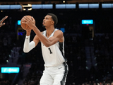 名嘴夏普：文班&恩比德太沉迷于投三分 NBA内线只有约基奇不这样