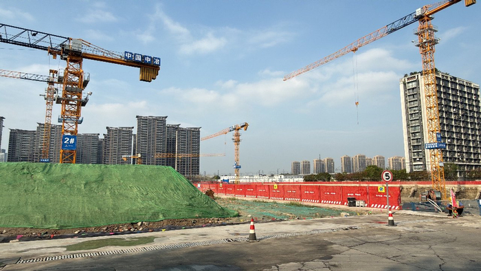 10月16日，萧山区万向中学项目正在建设 记者 陈卓妤 摄