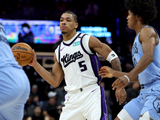 疯狂抡！阿卡夫前三场合计出手74次 创NBA合并后新纪录&此前属KD