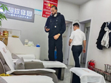 入乡随俗🤭！网友在洗脚店偶遇上海外援麦基