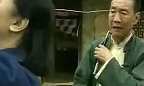 电视剧《当家的女人》（2004） 饰 李月久