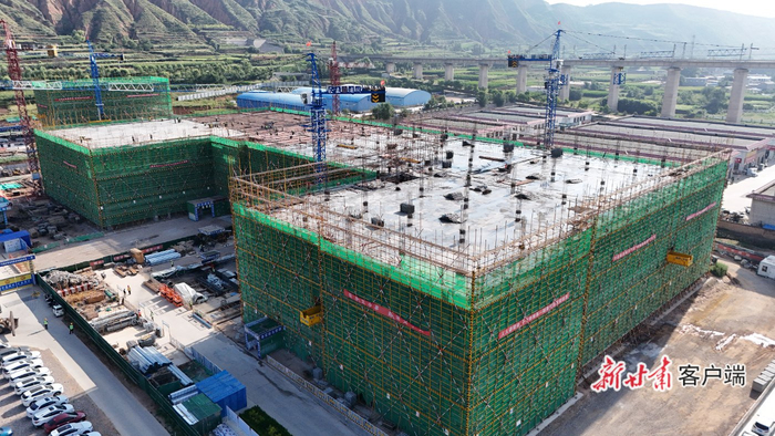 渭源县运动户外服装智能制造基地。新甘肃·甘肃日报记者通讯员 李珑 摄