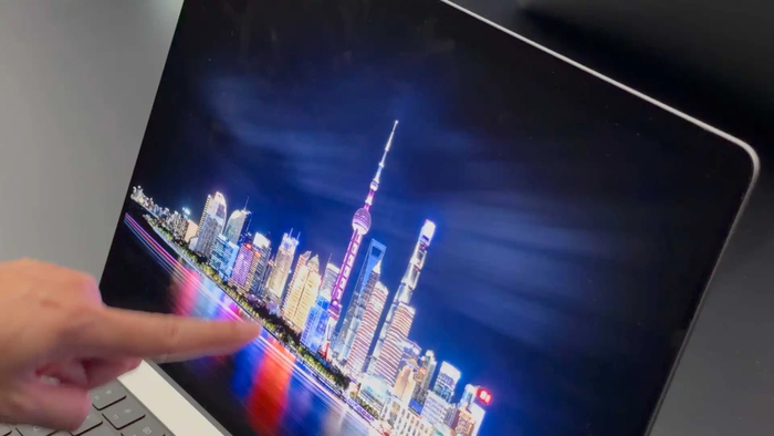 Apple 特别活动专题，发布首款触屏 Mac