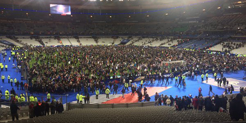 法德球赛场边爆炸袭击