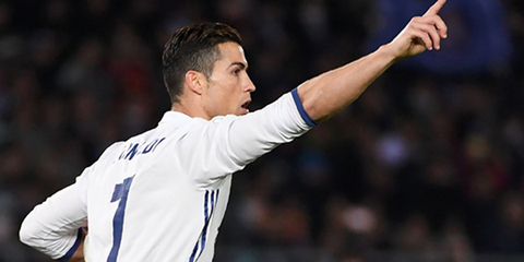 世俱杯-C罗3球 皇马4-2胜