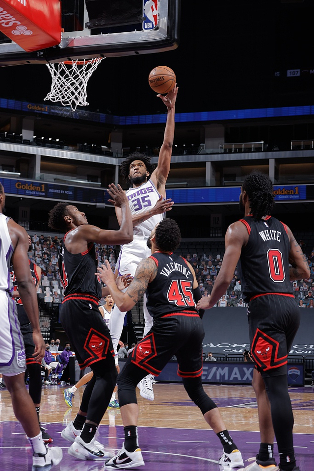 nba公牛对阵骑士上演惊天绝杀关键时刻全程直播精彩回顾