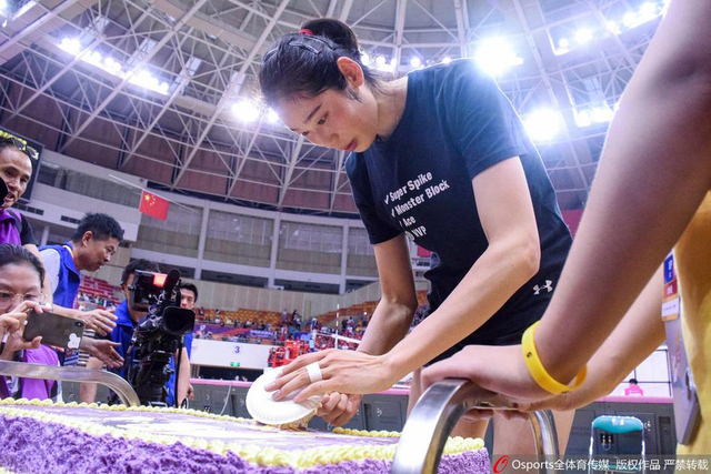 2019年体坛年度盘点：朱婷本婷