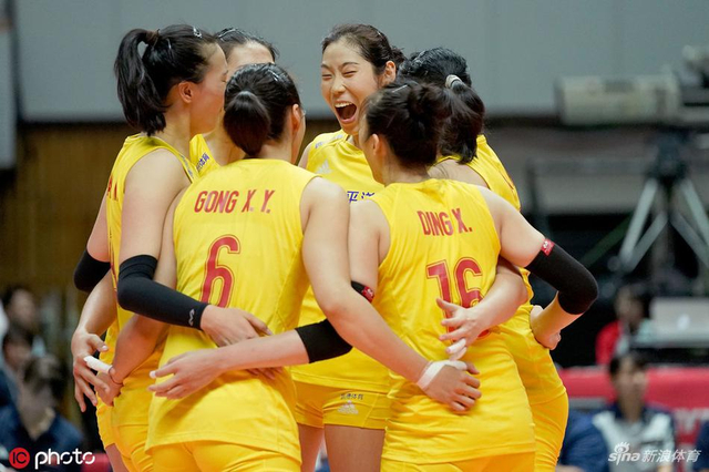 中国完胜美国后激动庆祝