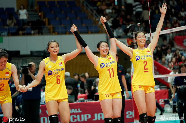 中国完胜美国后激动庆祝