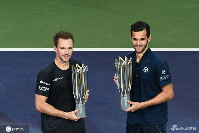 上海赛帕维奇／索阿雷斯夺冠