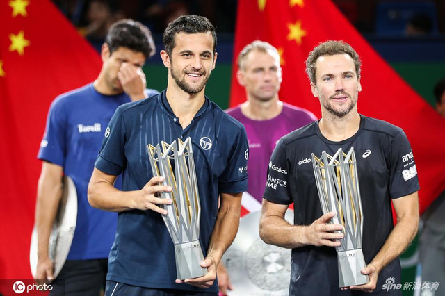 上海赛帕维奇／索阿雷斯夺冠