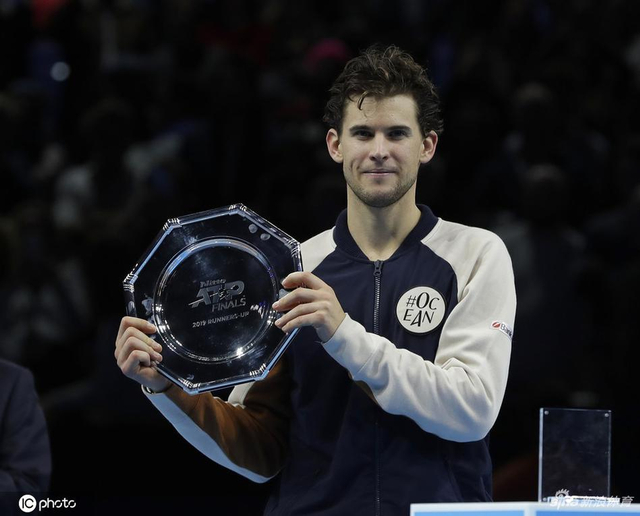 总决赛西西帕斯2-1蒂姆夺冠