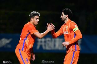 山东泰山8-0深圳队