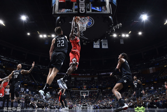公牛对决魔术全场实况直播
