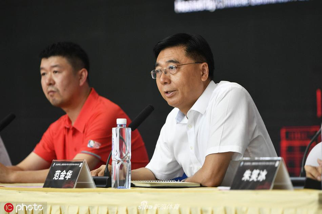 孙俊出席中国公开赛发布会