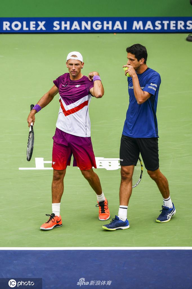 上海赛帕维奇／索阿雷斯夺冠
