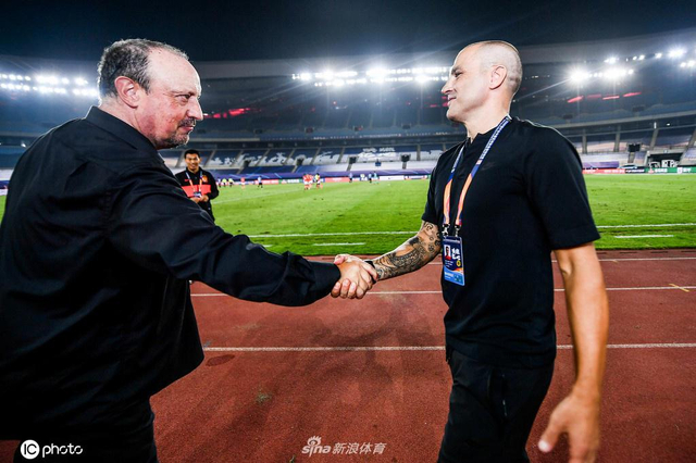 [中超]恒大连追两球2-2打平大连人