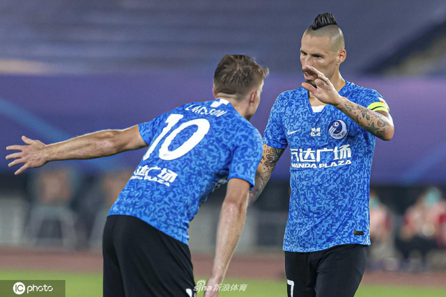 [中超]恒大连追两球2-2打平大连人