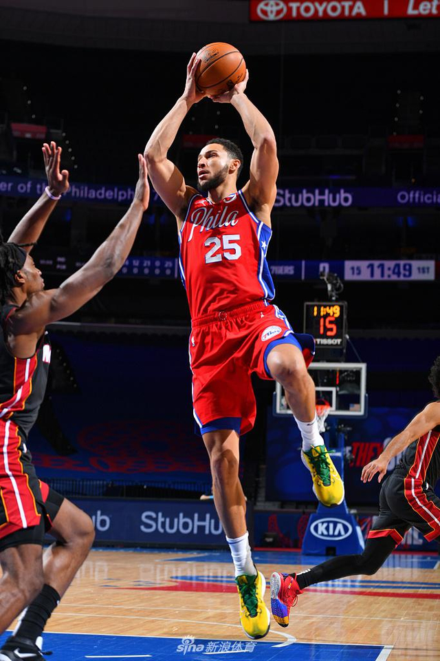 热火NBA比分全场数据解析巴特勒关键表现引领胜利