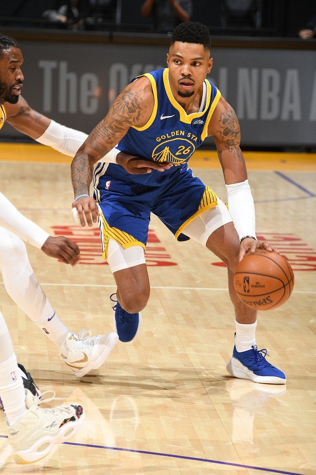 勇士NBA比分战报揭晓格林三双难救主球队伤病潮影响轮换阵容深度告急