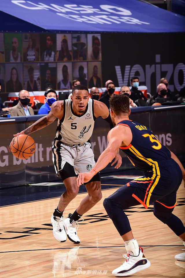 圣安东尼奥马刺未来安排透露球队重建计划与年轻球员培养方向