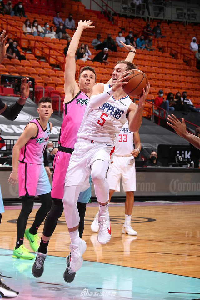 热火与快船激战正酣 巴特勒率队冲击季后赛关键战