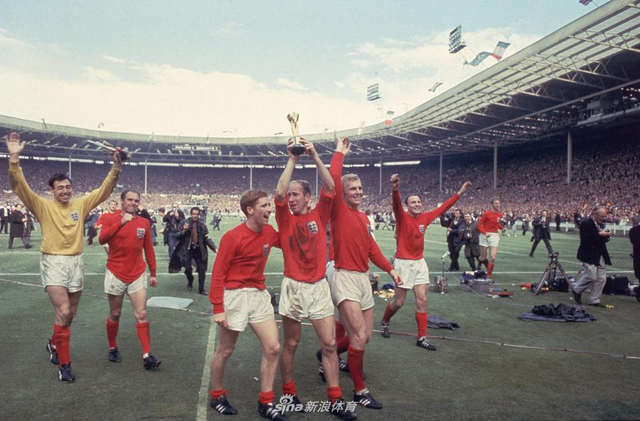1966年7月30日：英格兰首夺世界杯冠军_新浪图片