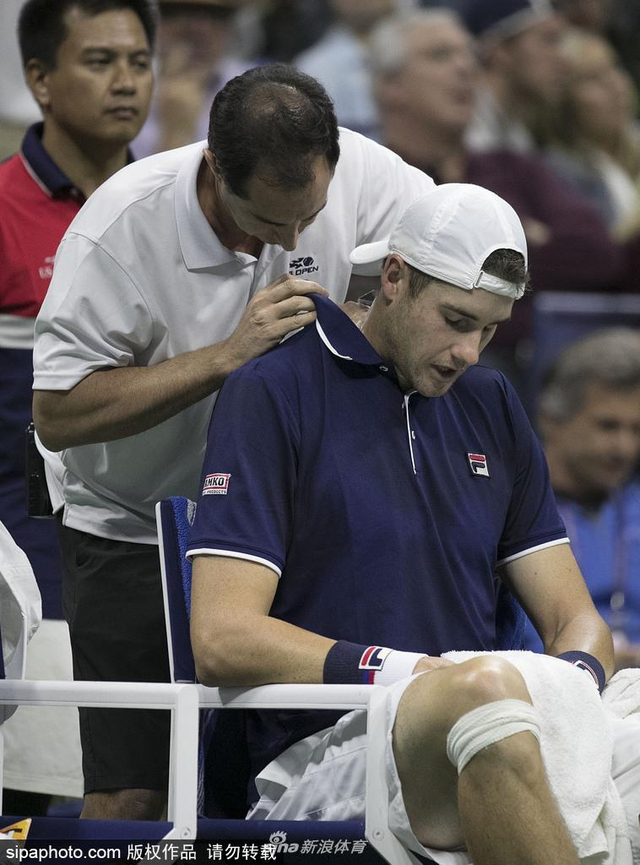 [美网]米沙·兹维列夫3-0伊斯内尔