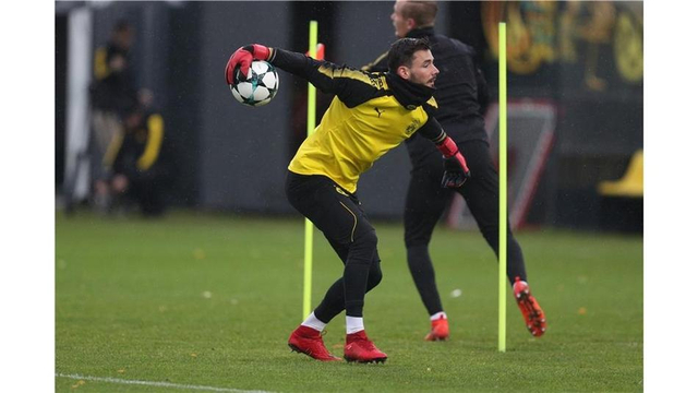 奥巴梅扬又换发型了！