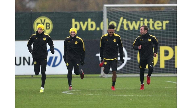 奥巴梅扬又换发型了！