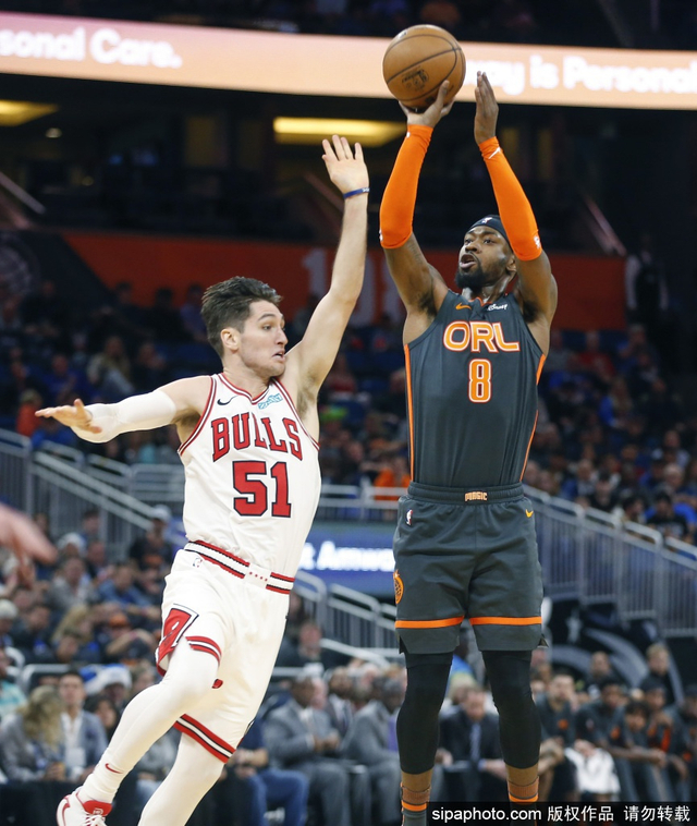 球星表现亮眼引热议