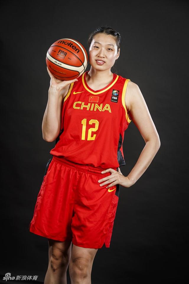 12         女篮亚洲杯开战在即,中国女篮姑娘们的定妆照也公布了