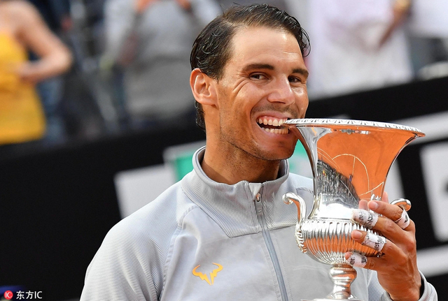 罗马赛纳达尔2-1兹维列夫夺冠