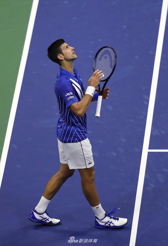 美网德约科维奇3-0德祖赫