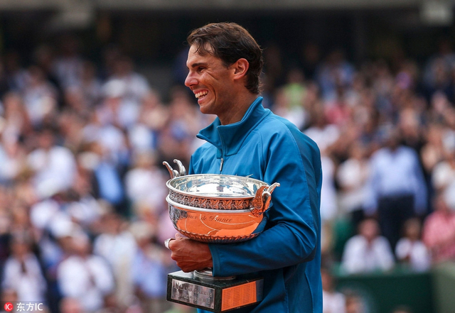 2018法网男单颁奖仪式