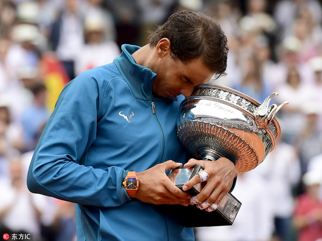 2018法网男单颁奖仪式