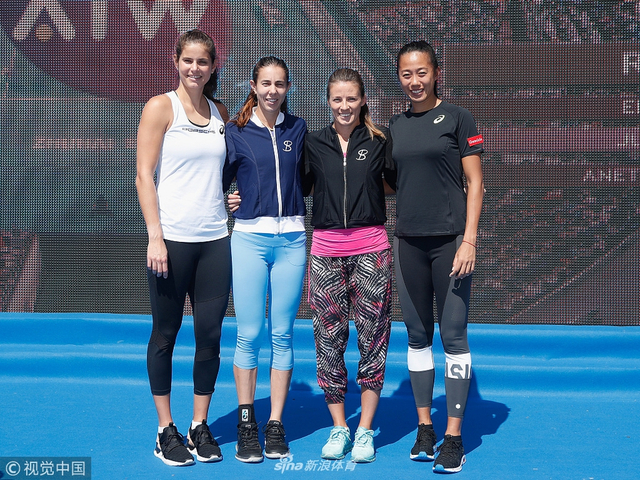 张帅和格尔格斯出席珠海赛抽签仪式