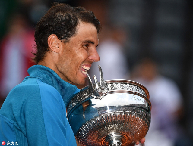 2018法网男单颁奖仪式