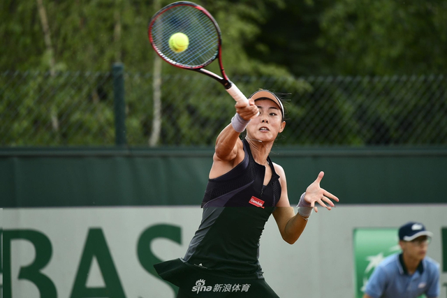 新浪直击法网王蔷晋级32强