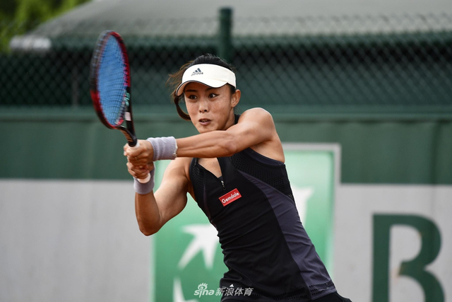 新浪直击法网王蔷晋级32强