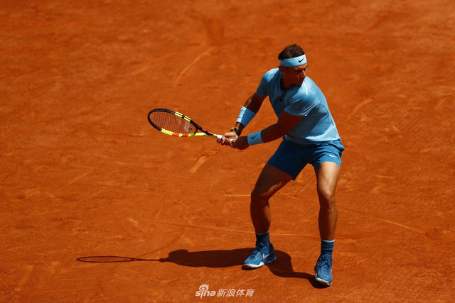 新浪直击法网纳达尔晋级16强