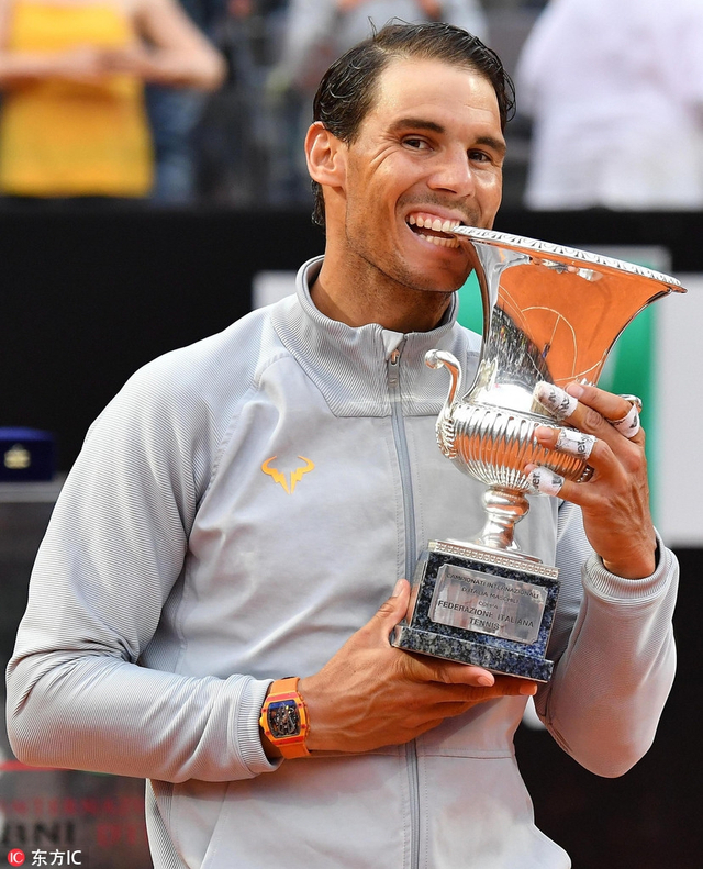 罗马赛纳达尔2-1兹维列夫夺冠