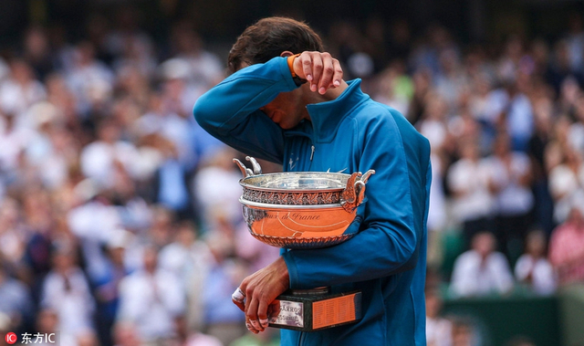 2018法网男单颁奖仪式