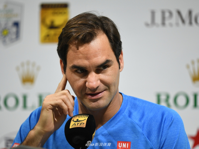 新浪直击费德勒出席上海赛发布会