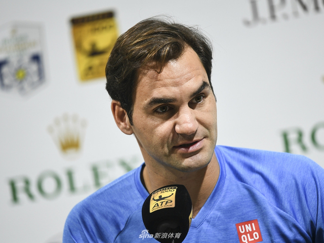 新浪直击费德勒出席上海赛发布会
