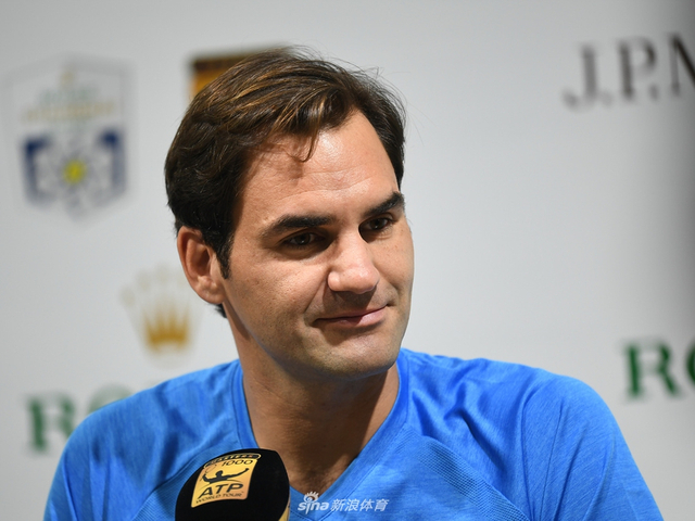 新浪直击费德勒出席上海赛发布会